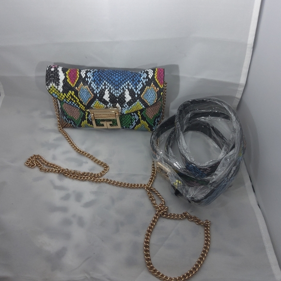 Purse/Fanny Pack - Picture 2 of 12